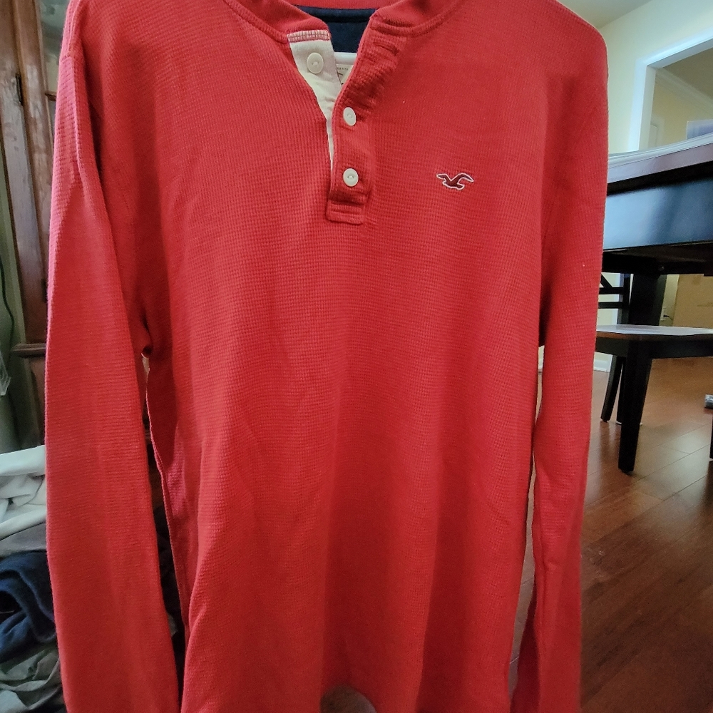 Hollister long sleeved shirt